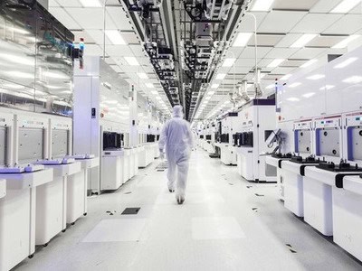 Building the workforce that powers the semiconductor industry 